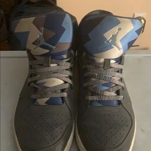 Men’s Air Jordan’s (Grey/Blue Size 11)